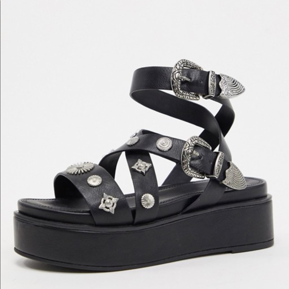 ISO*** Tyler Chunky Western Flatform